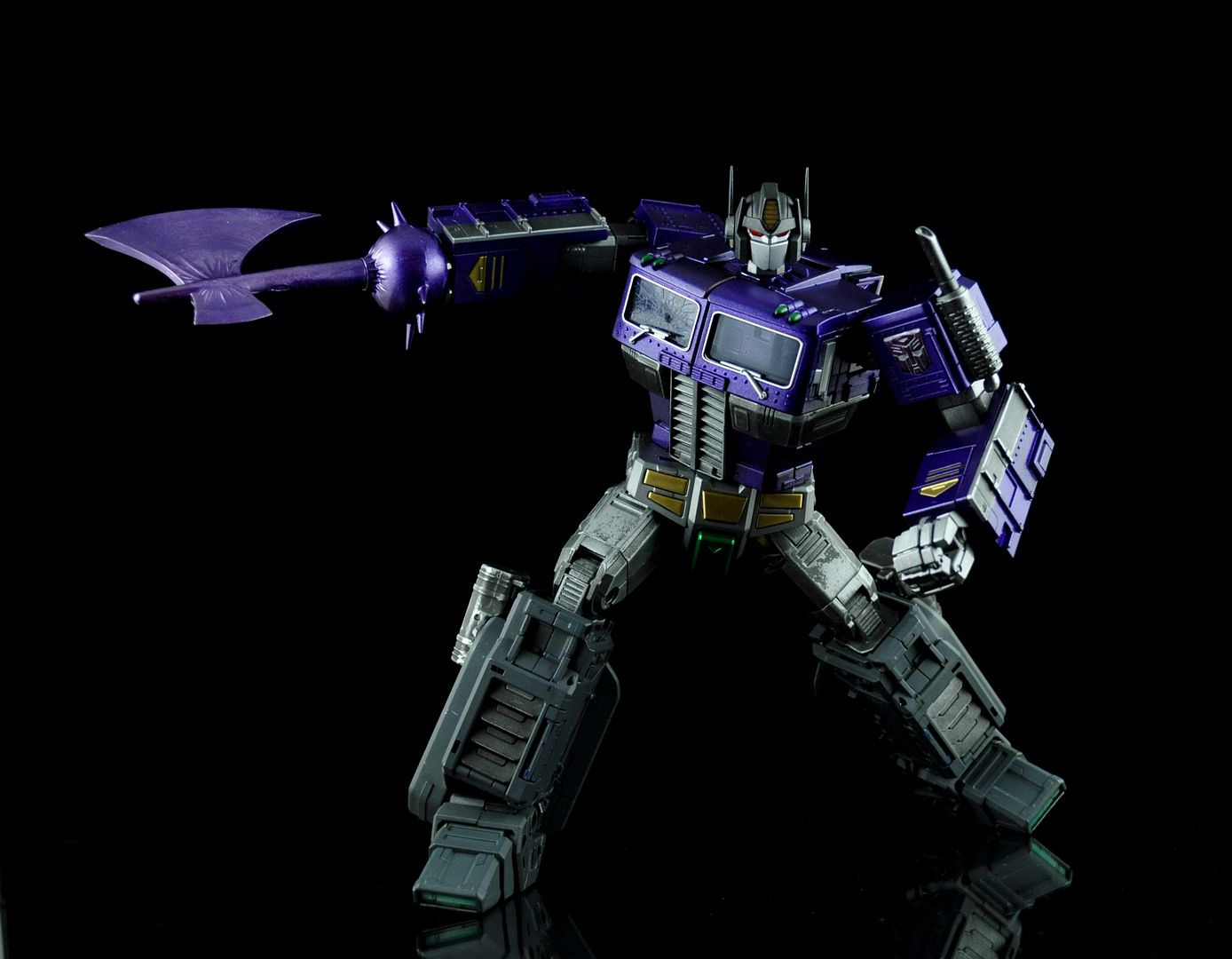 mp shattered glass optimus prime